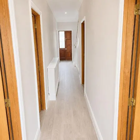Modern In The Heart Of Room6 Shared * Thurles